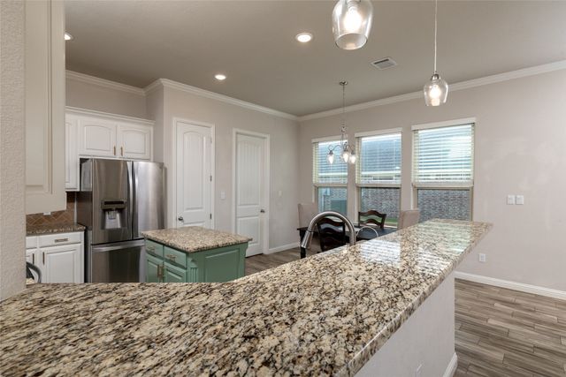 205 Harp Avenue, Godley, TX 76044