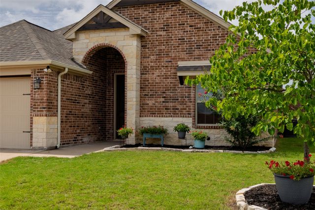 205 Harp Avenue, Godley, TX 76044