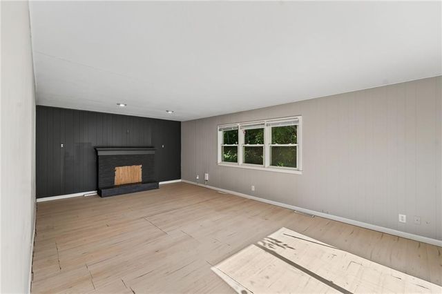 7904 E 87th Street, Raytown, MO 64138