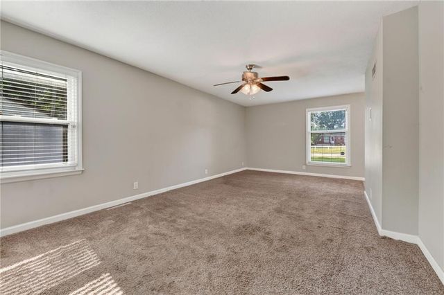 7904 E 87th Street, Raytown, MO 64138