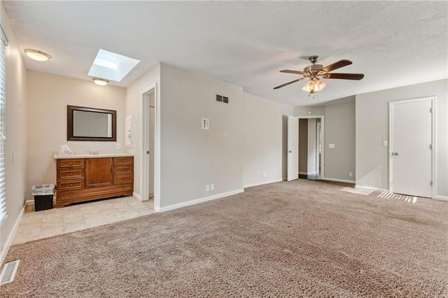 7904 E 87th Street, Raytown, MO 64138