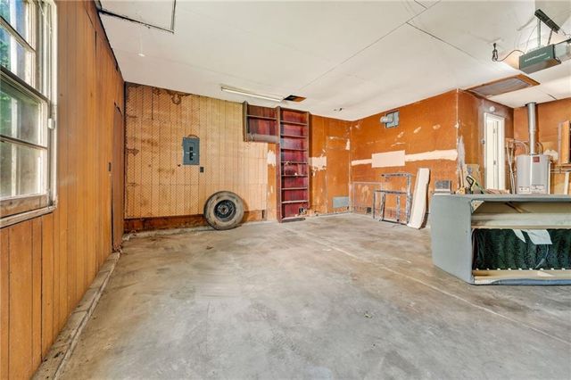 7904 E 87th Street, Raytown, MO 64138