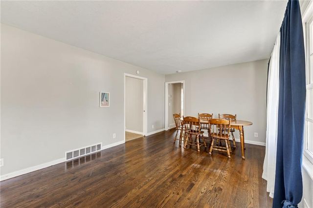 7904 E 87th Street, Raytown, MO 64138
