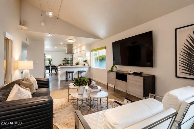 5429 E ROANOKE Avenue, Phoenix, AZ 85008