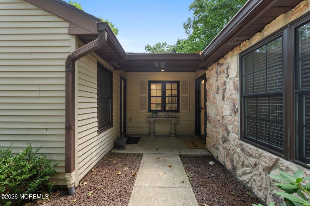 36 Steeplechase Court, Oceanport, NJ 07757
