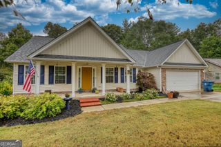 1127 Bradford Park Drive, Auburn, GA 30011