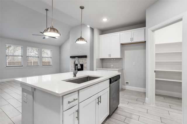 101 Gardenia Drive, Azle, TX 76020