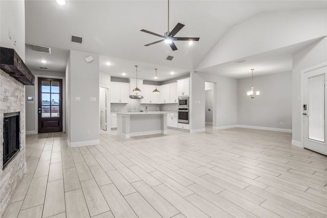 101 Gardenia Drive, Azle, TX 76020