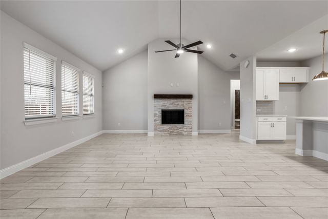 101 Gardenia Drive, Azle, TX 76020