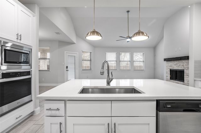 101 Gardenia Drive, Azle, TX 76020