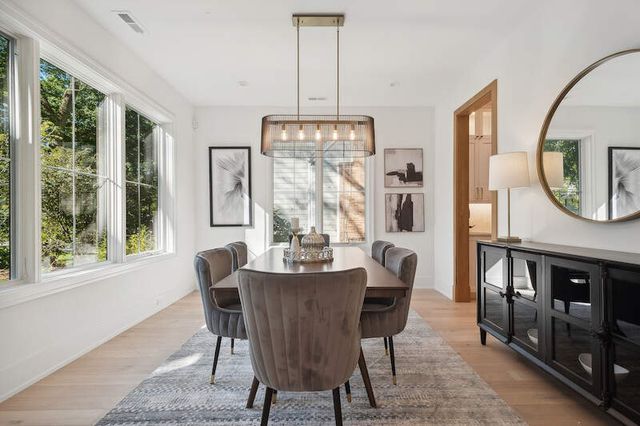 1209 Maple Avenue, Wilmette, IL 60091