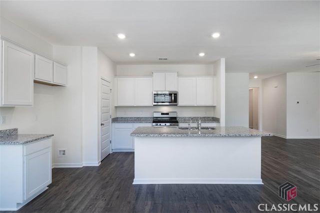 319 Abbott Road, Statham, GA 30666