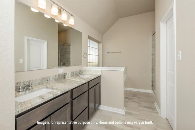1402 Lake Ridge Drive, Brenham, TX 77833