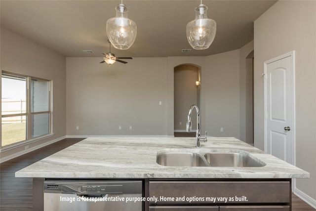 1402 Lake Ridge Drive, Brenham, TX 77833