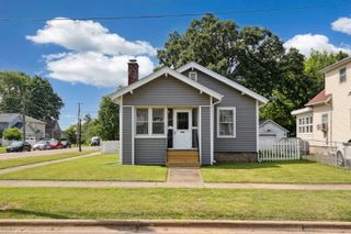 1019 Grand Boulevard, Aurora, IL 60505