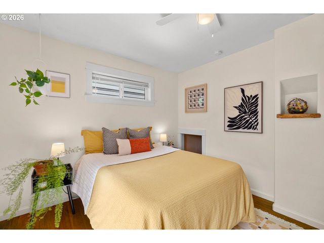 5536 Ne ALBERTA St A & B, Portland, OR 97218