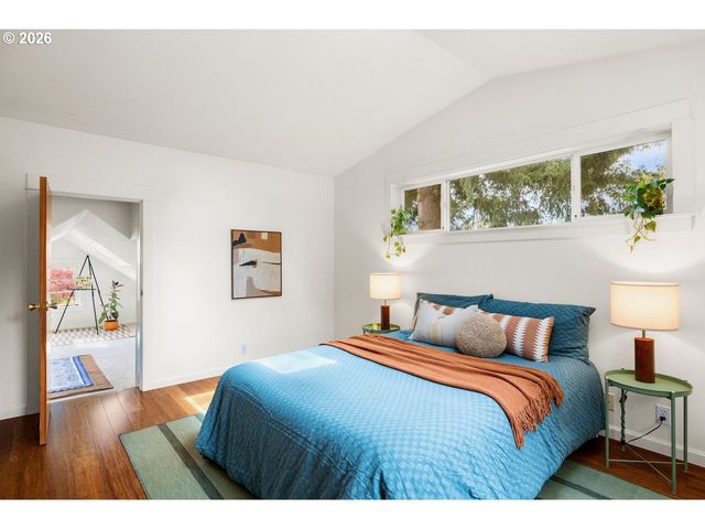 5536 Ne ALBERTA St A & B, Portland, OR 97218