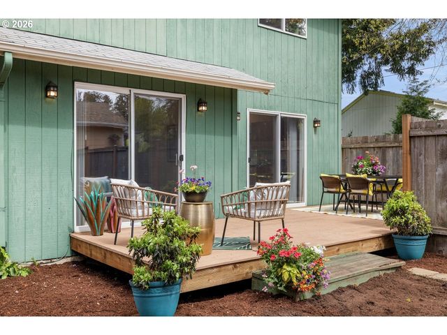 5536 Ne ALBERTA St A & B, Portland, OR 97218