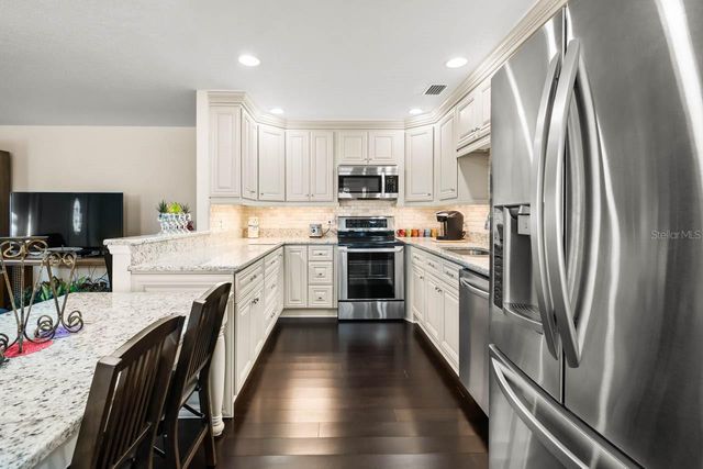 401 DORCHESTER PLACE 61, Sun City Center, FL 33573