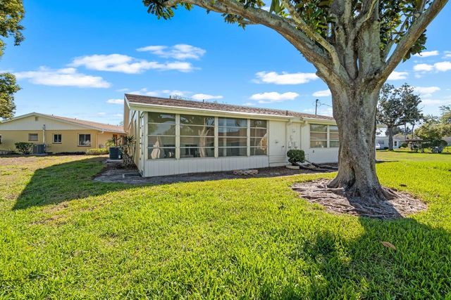 401 DORCHESTER PLACE 61, Sun City Center, FL 33573