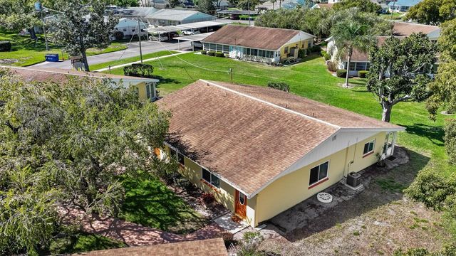 401 DORCHESTER PLACE 61, Sun City Center, FL 33573