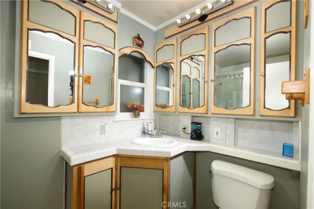 5523 Parkmor Road, Calabasas, CA 91302