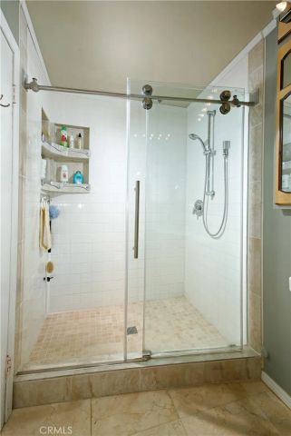 5523 Parkmor Road, Calabasas, CA 91302