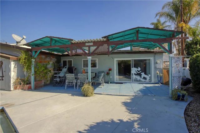 5523 Parkmor Road, Calabasas, CA 91302