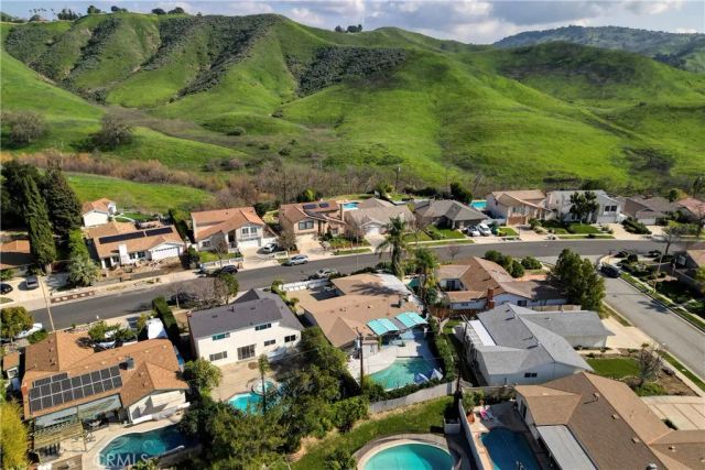 5523 Parkmor Road, Calabasas, CA 91302
