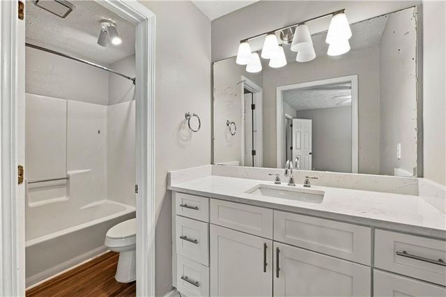 1867 Mcelvaney Lane NW, Lawrenceville, GA 30044
