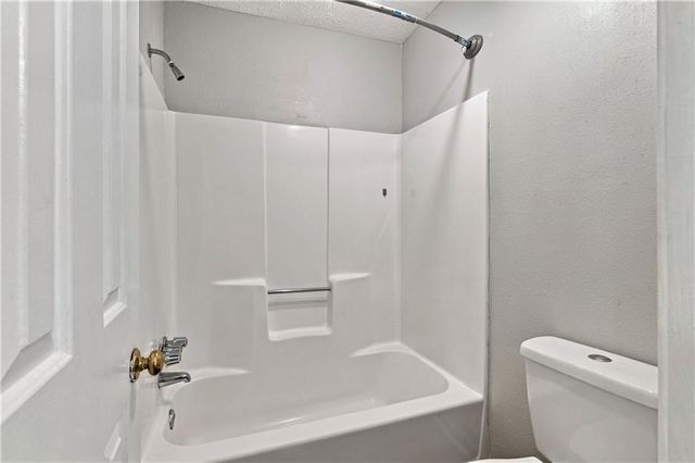 1867 Mcelvaney Lane NW, Lawrenceville, GA 30044