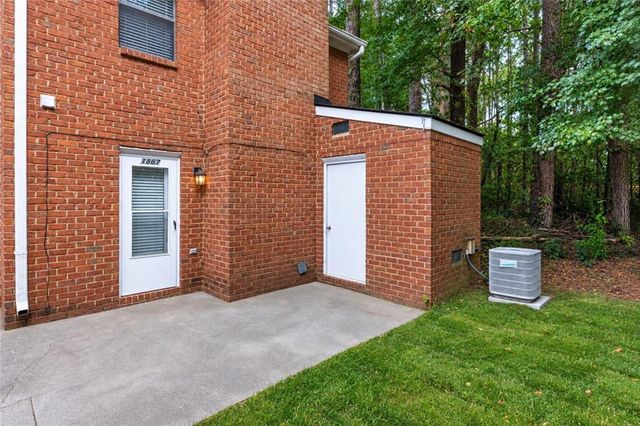1867 Mcelvaney Lane NW, Lawrenceville, GA 30044
