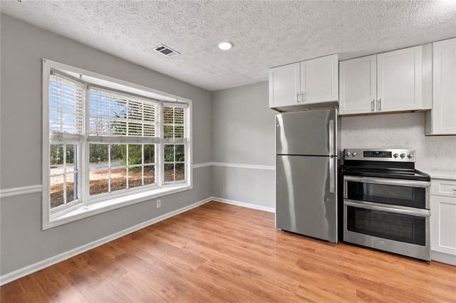 1867 Mcelvaney Lane NW, Lawrenceville, GA 30044