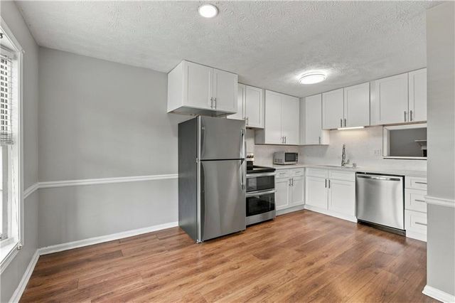 1867 Mcelvaney Lane NW, Lawrenceville, GA 30044