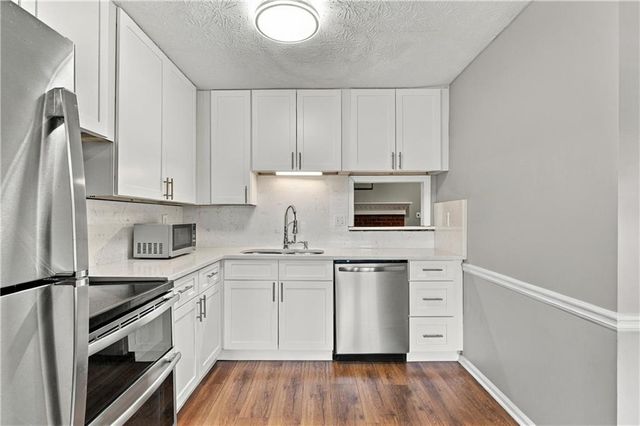 1867 Mcelvaney Lane NW, Lawrenceville, GA 30044