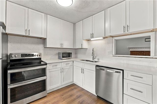 1867 Mcelvaney Lane NW, Lawrenceville, GA 30044