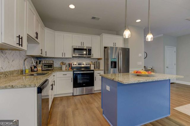 321 Hood Park Drive, Jasper, GA 30143