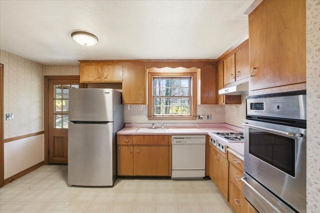 77 Booth Rd, Dedham, MA 02026