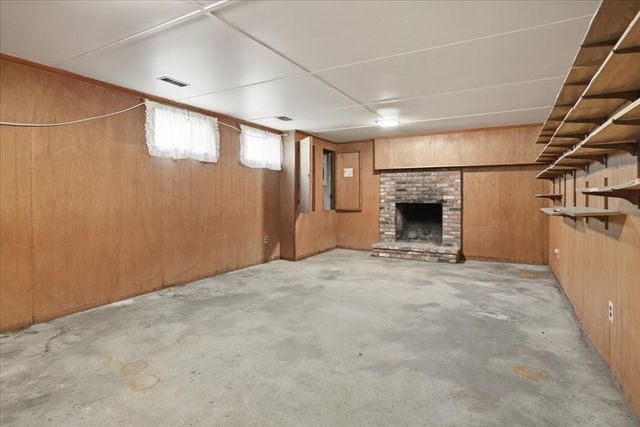 77 Booth Rd, Dedham, MA 02026