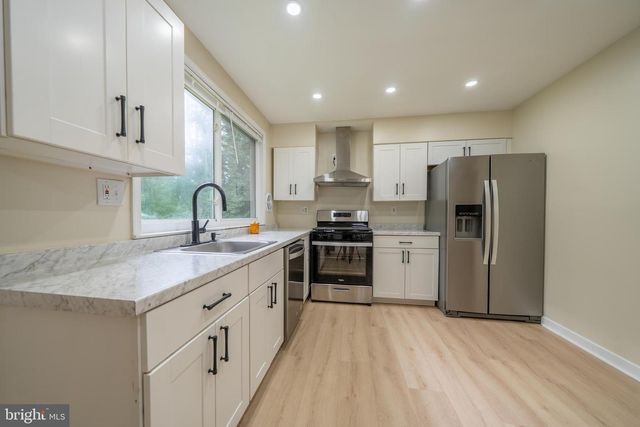 5733 JOAN LN, Temple Hills, MD 20748