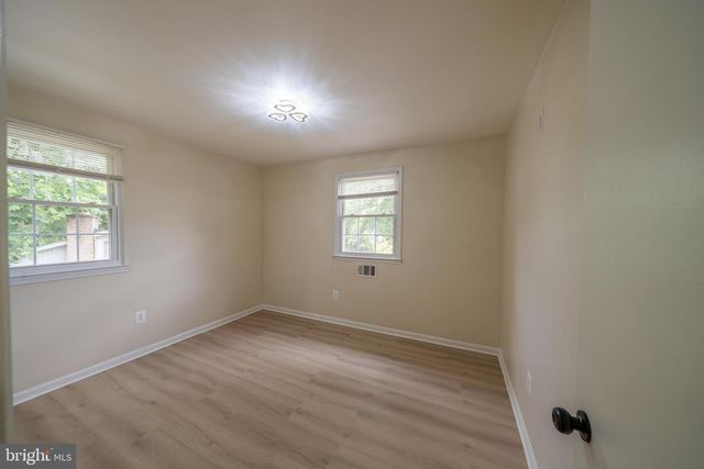 5733 JOAN LN, Temple Hills, MD 20748