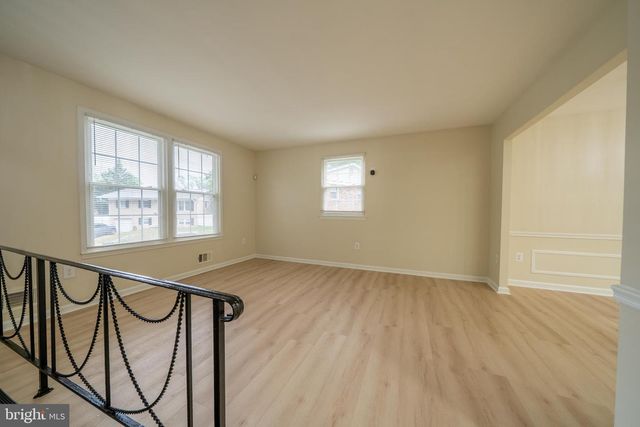 5733 JOAN LN, Temple Hills, MD 20748