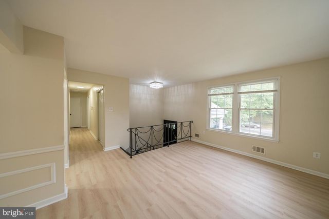 5733 JOAN LN, Temple Hills, MD 20748