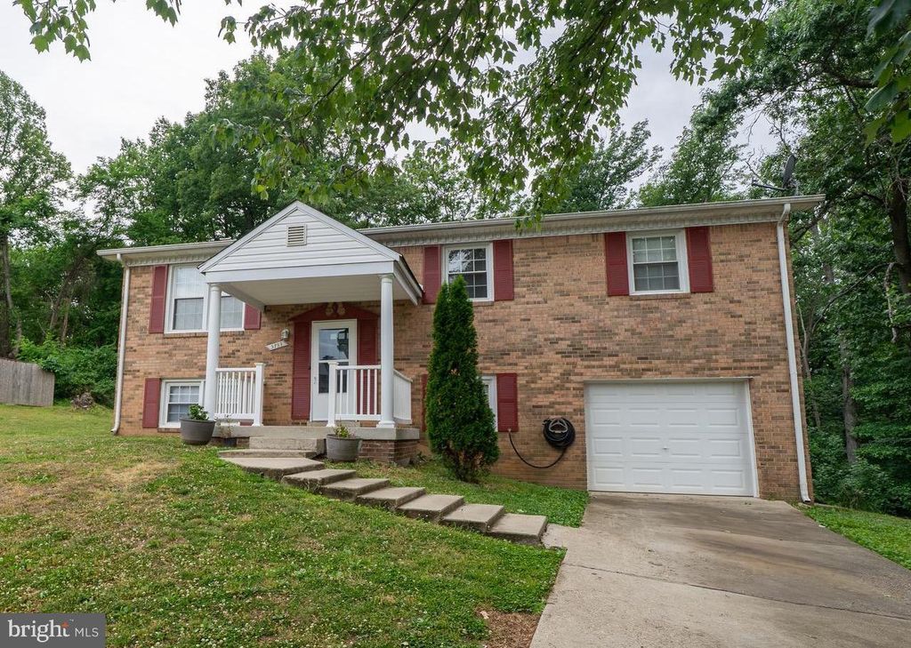 5733 JOAN LN, Temple Hills, MD 20748