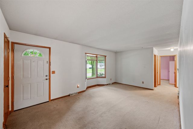 3407 SE 18th Court, Des Moines, IA 50320