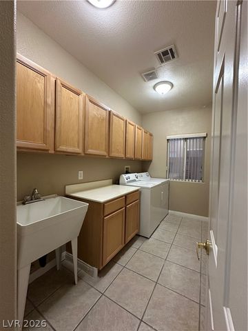 2596 Mizzoni Circle, Henderson, NV 89052