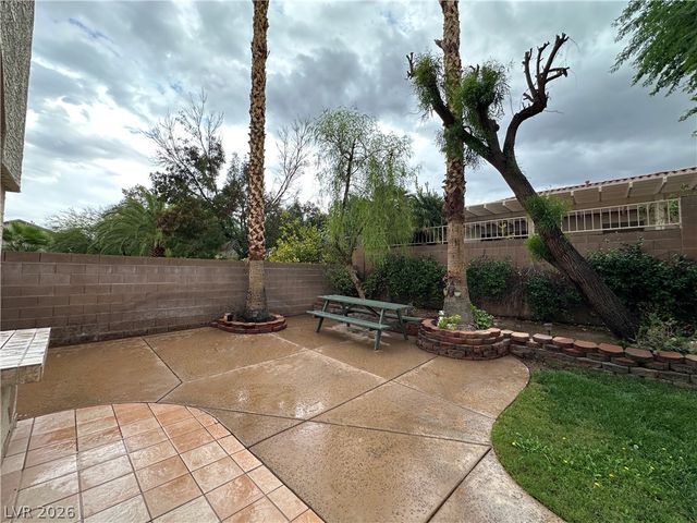 2596 Mizzoni Circle, Henderson, NV 89052