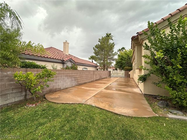 2596 Mizzoni Circle, Henderson, NV 89052