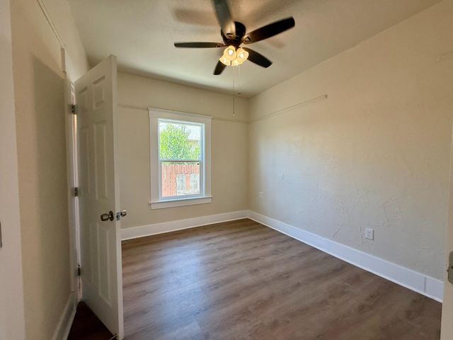1929 E Grant Avenue, Fresno, CA 93701