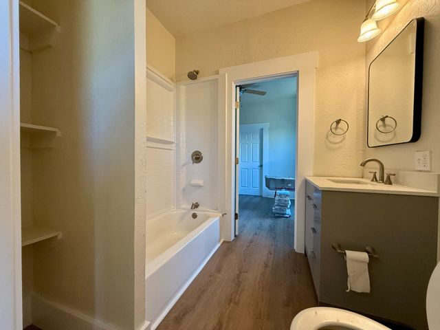 1929 E Grant Avenue, Fresno, CA 93701